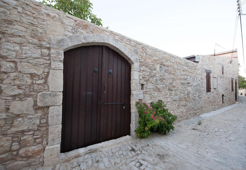 Oinoessa Traditional Boutique Guest Houses Lofou Exterior photo